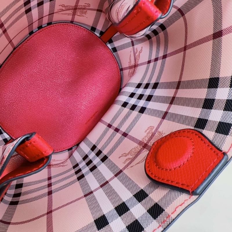 Bv*b*rry hobo bags